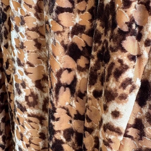 NWT Nurture Animal Print Black/Brown Velvet Elegant Wrap Belted Midi Dress Sz 2X - Picture 9 of 13